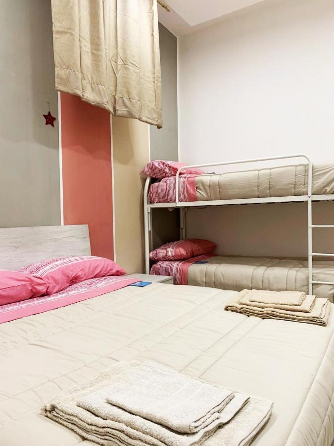 Home Regina Giovanna Наполи Екстериор снимка