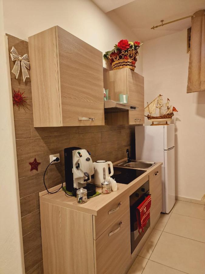 Home Regina Giovanna Наполи Екстериор снимка